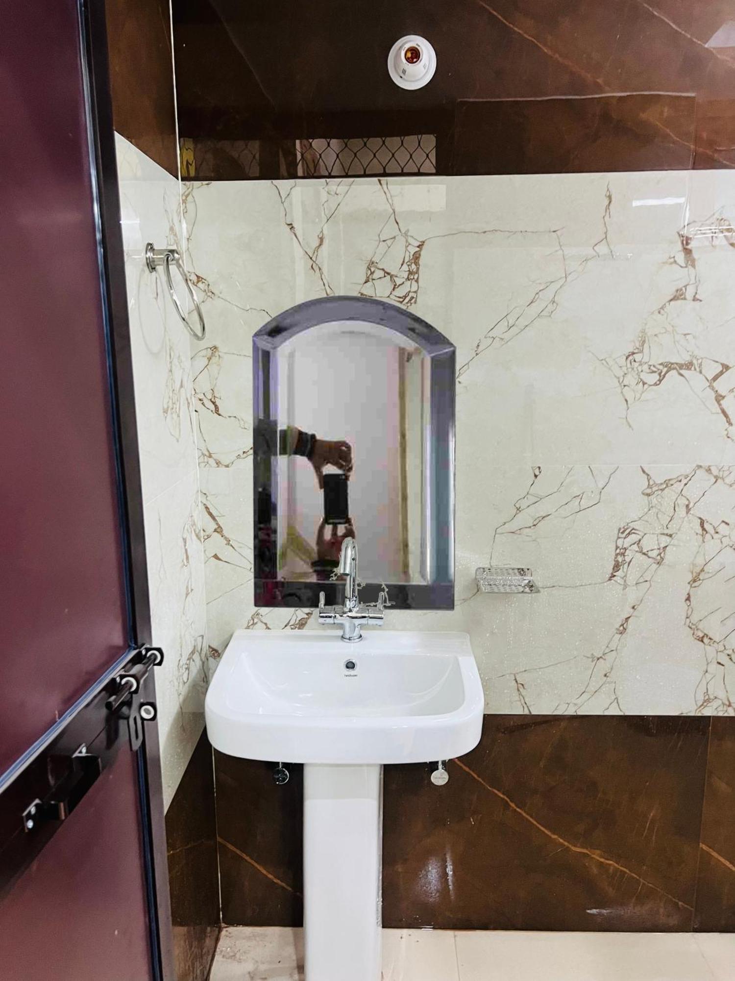 Sg Home Stay Ayodhya Екстер'єр фото